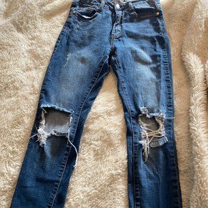 FashionNova distress ankle jeans; size 3; color is blue